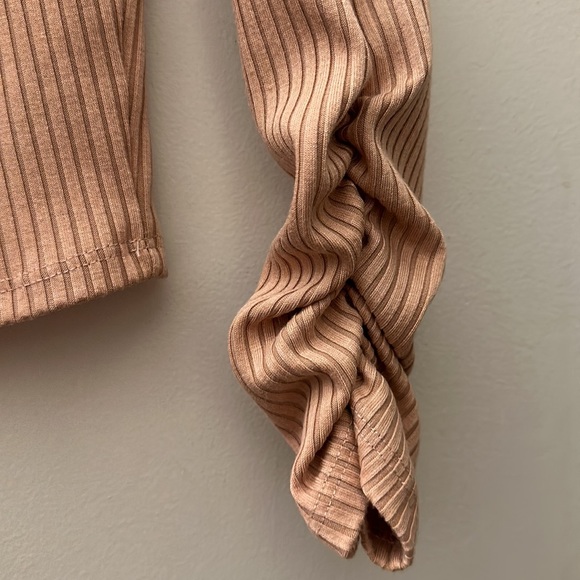 Fashion nova top - Picture 3 of 5